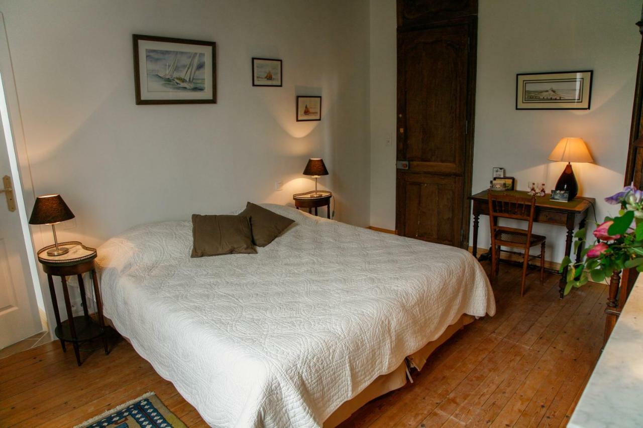 Bed & Breakfast Chateau Les Cedres Bretteville-l'Orgueilleuse Zewnętrze zdjęcie